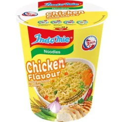 Instant noodle cup chicken flavour
