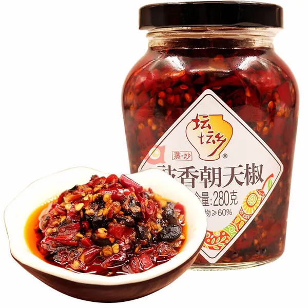 Inlagd kaotisk chilipeppar med fermenterade bönor